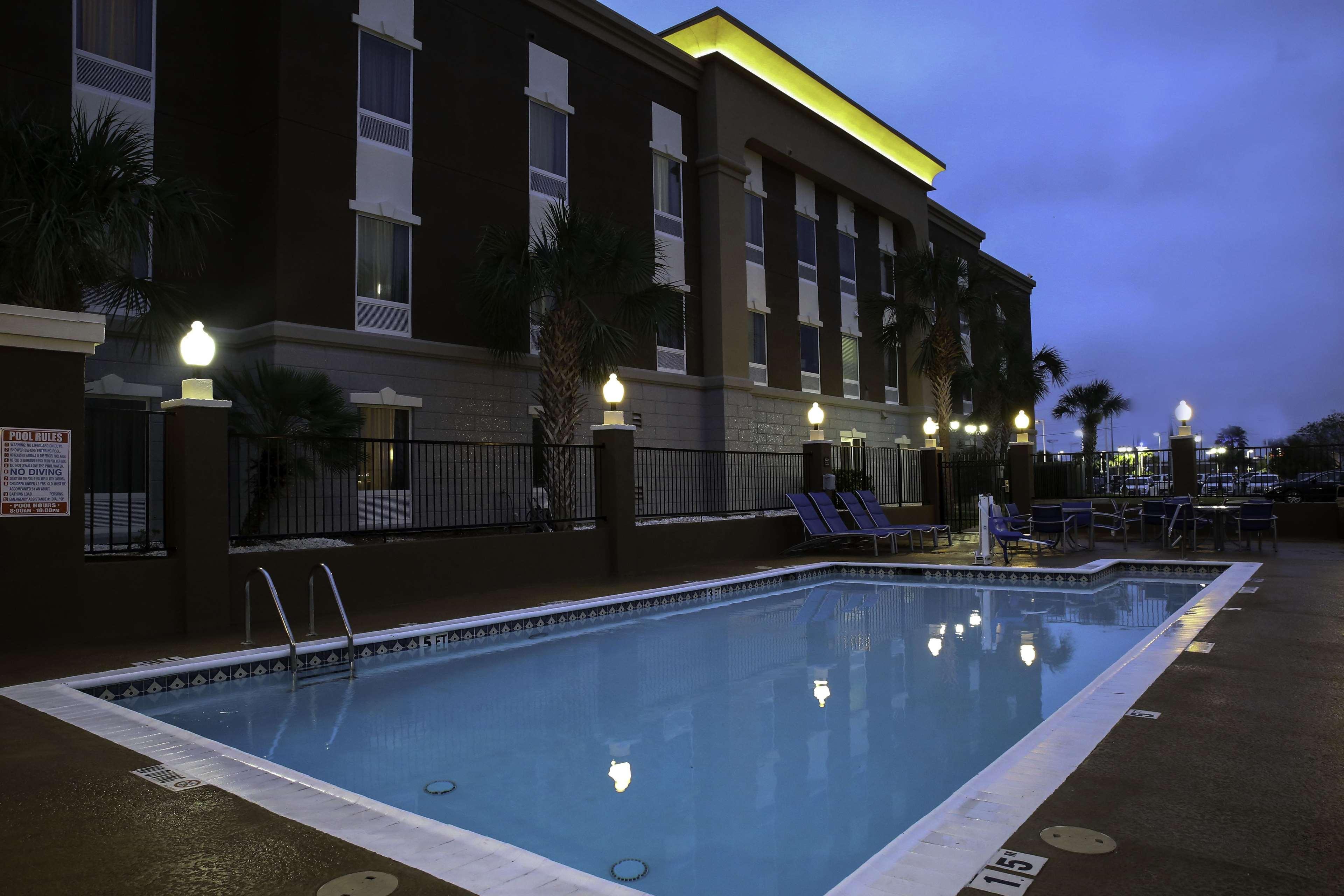 Hampton Hotel