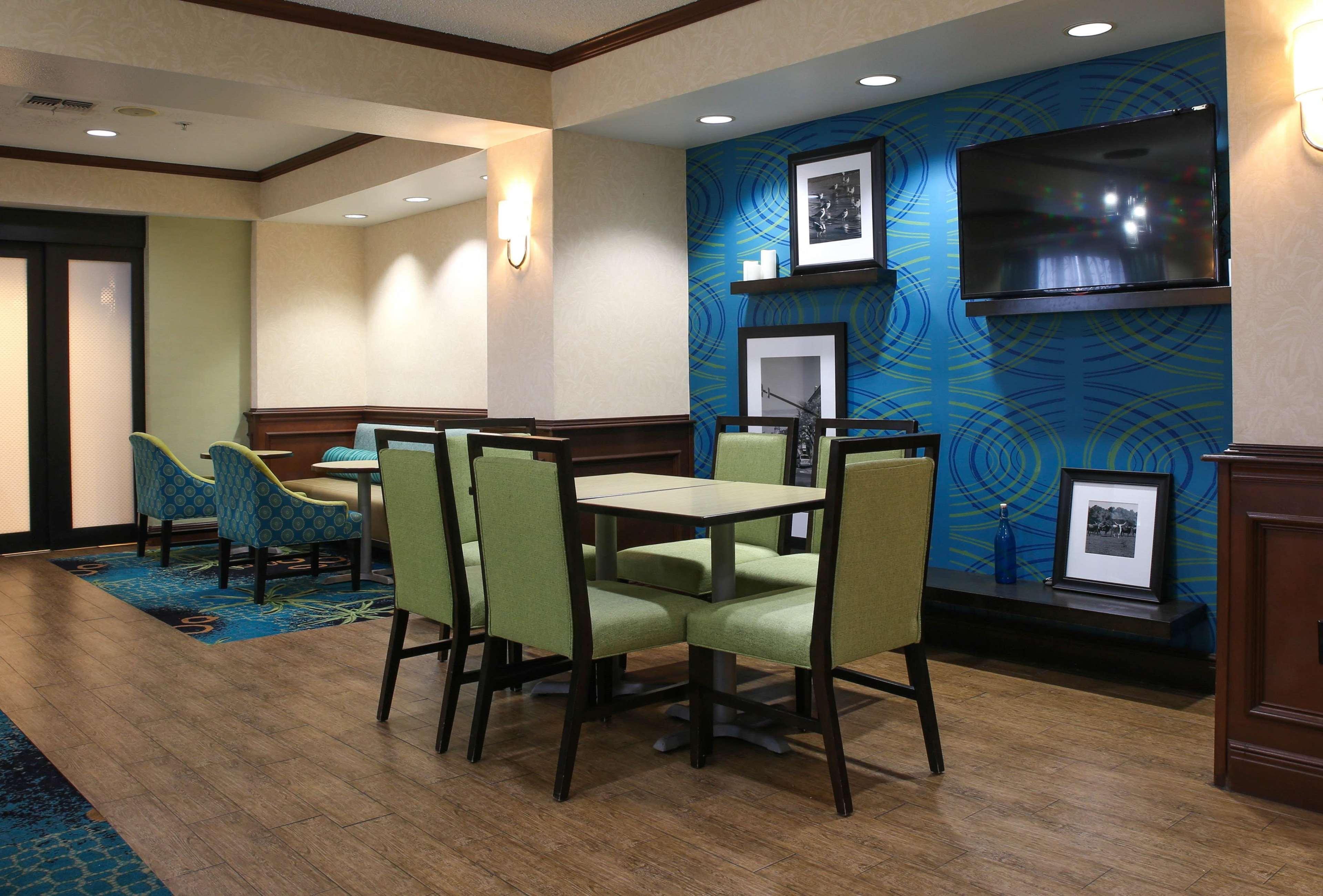 Hotel Hampton