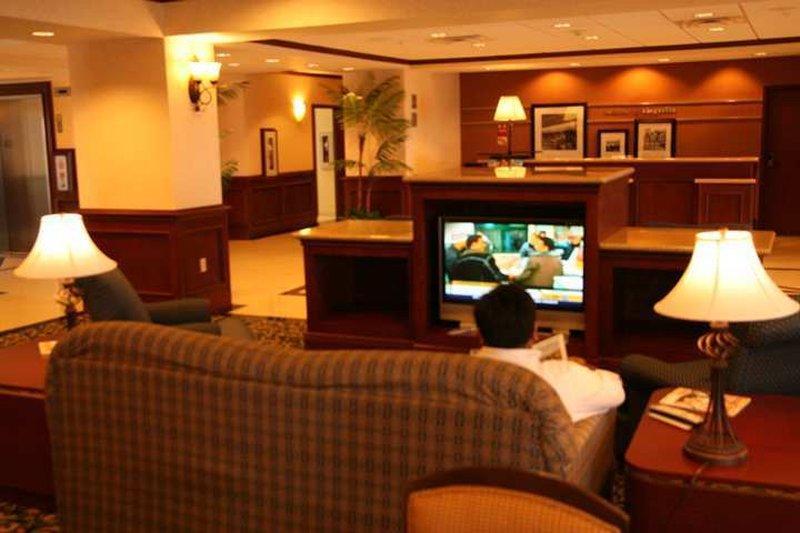 Hampton Hotel 3*